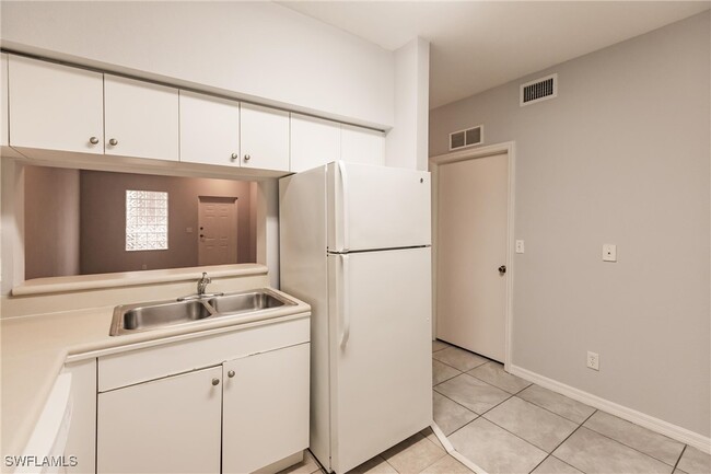 Building Photo - 8416 Bernwood Cove Loop
