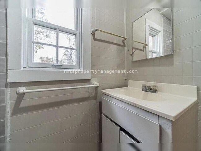 Building Photo - 1202 GA-124