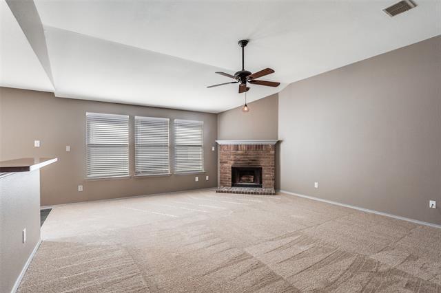 Building Photo - 1313 Oak Hollow Ln