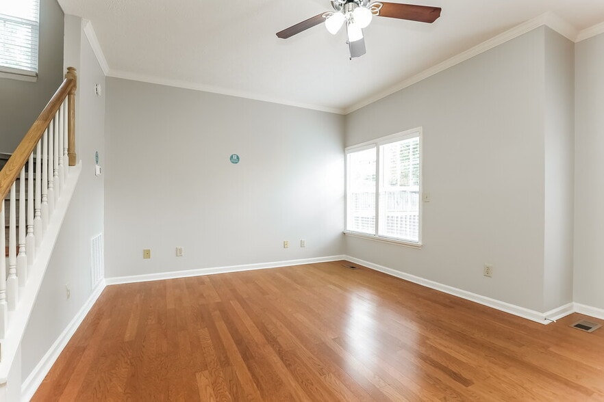 Building Photo - 1472 Aaronwood Dr