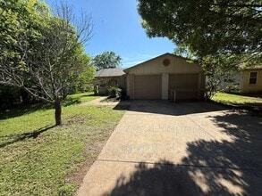 Building Photo - 1507 McAnear St