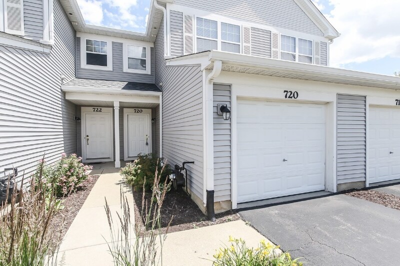 Building Photo - 720 Woodewind Dr