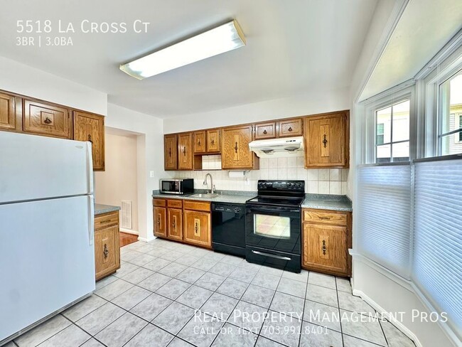 Building Photo - 5518 La Cross Ct