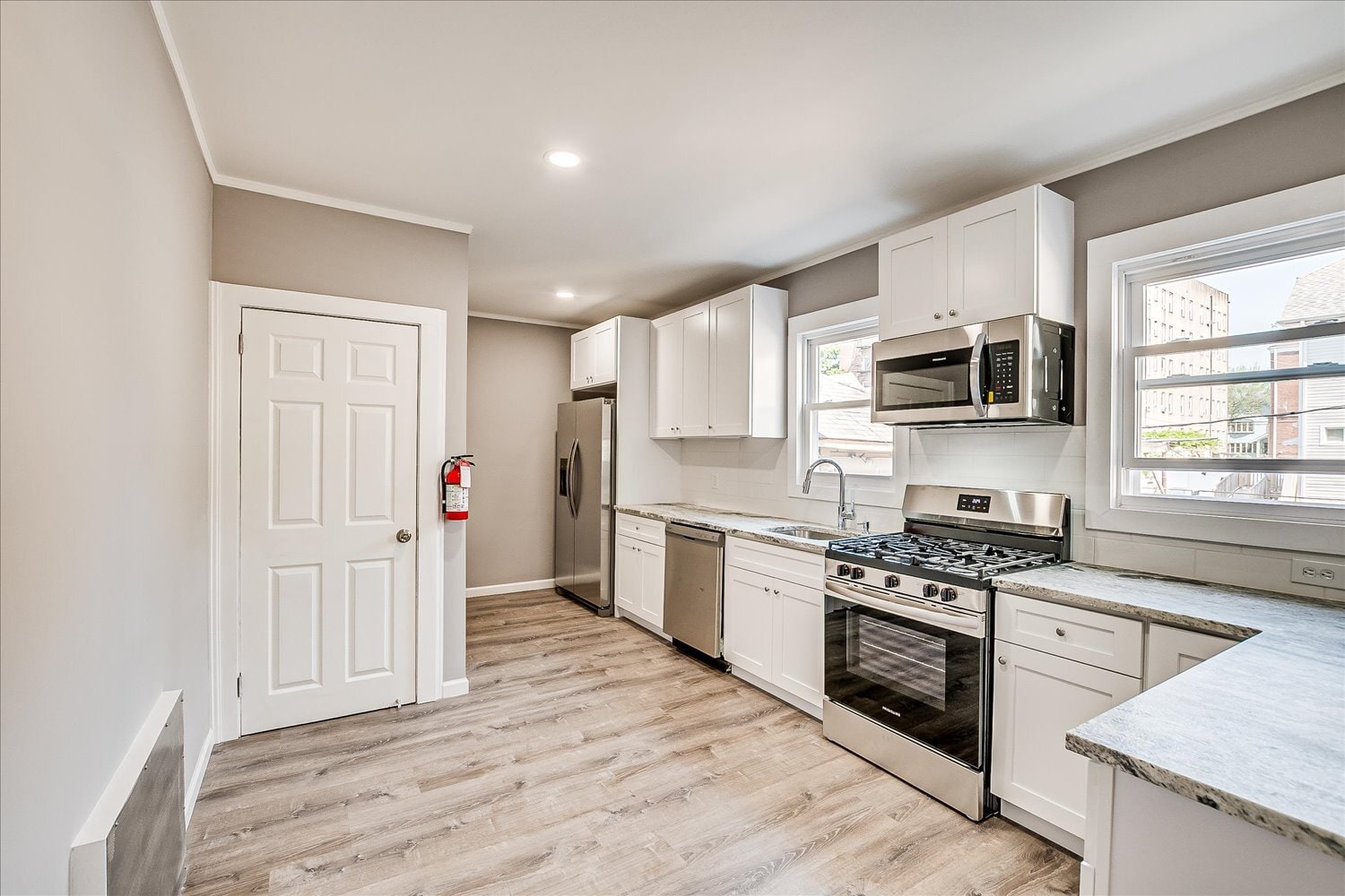 Kitchen view 1, Brand new kitchen all new appliances, new flooring, freshly painted, eat in kitchen - 128 Berwick St