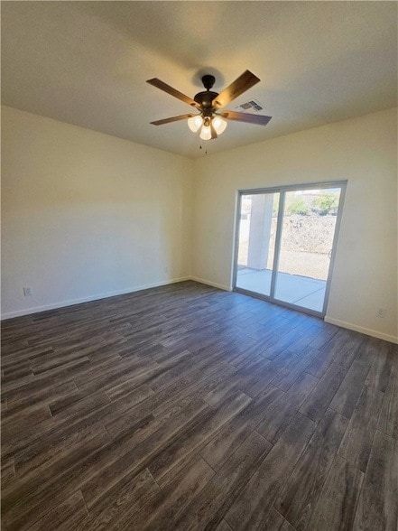 Building Photo - 2561 N Ridge Ave