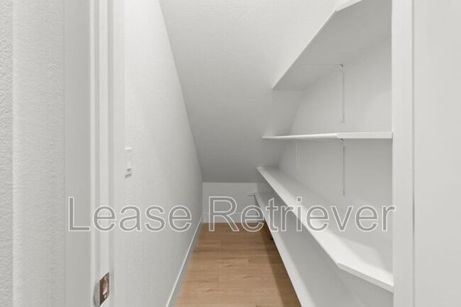 Building Photo - 1909 Ariana Pl