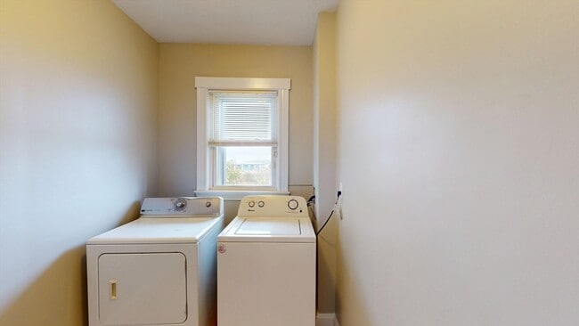 Building Photo - 6 Ashmont Ct