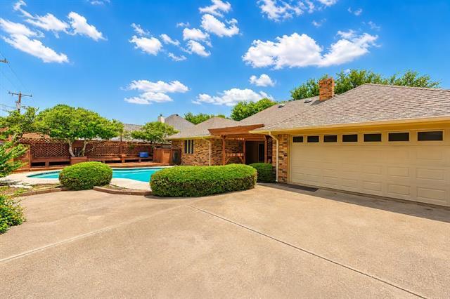 Building Photo - 3141 Oakdale Dr