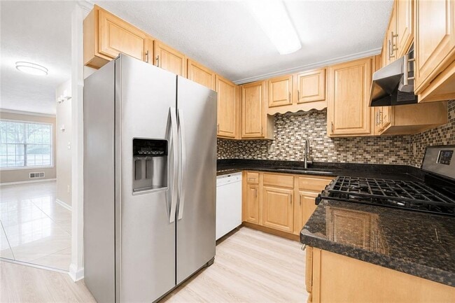 Building Photo - 3065 Destin Cir