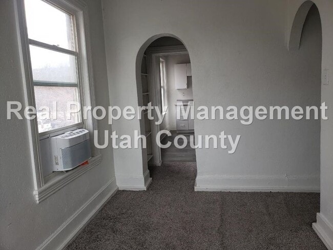 Building Photo - 343 S 100 E