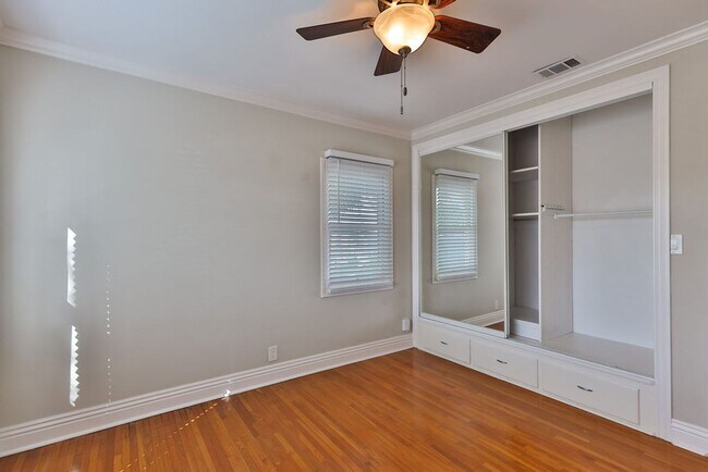 Building Photo - 1020 Madison Ave