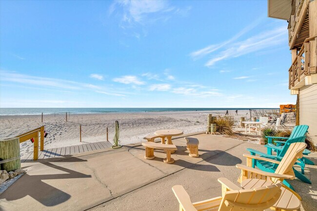 Building Photo - 10 Gulf Blvd