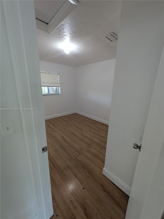 Building Photo - 8033 NW 41 Ct