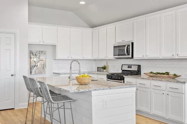 Building Photo - 20925 Akbash Ln