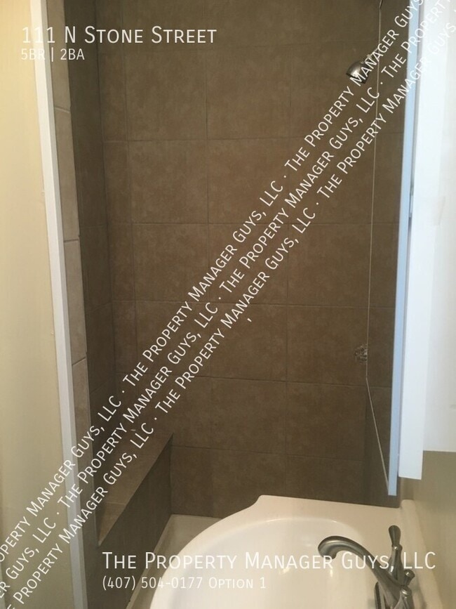 Building Photo - 111 N Stone St