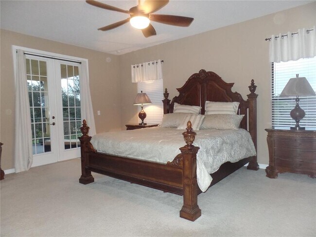 Building Photo - 3240 Pineapple Isle Dr