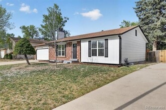 Building Photo - 9334 Bellaire St