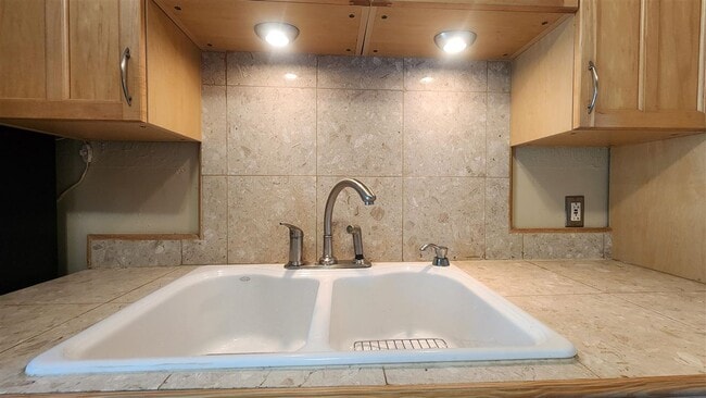 Building Photo - 2506 SW Cornell Ave