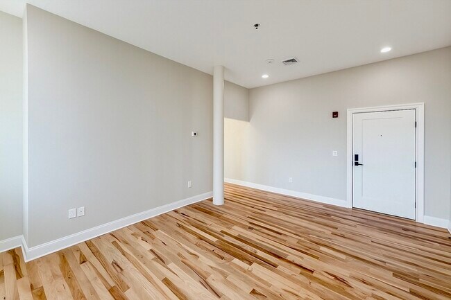 Building Photo - 432-434 Lackawanna Ave