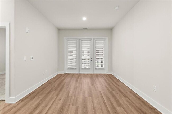 Building Photo - 2648 Sandy Plains Rd