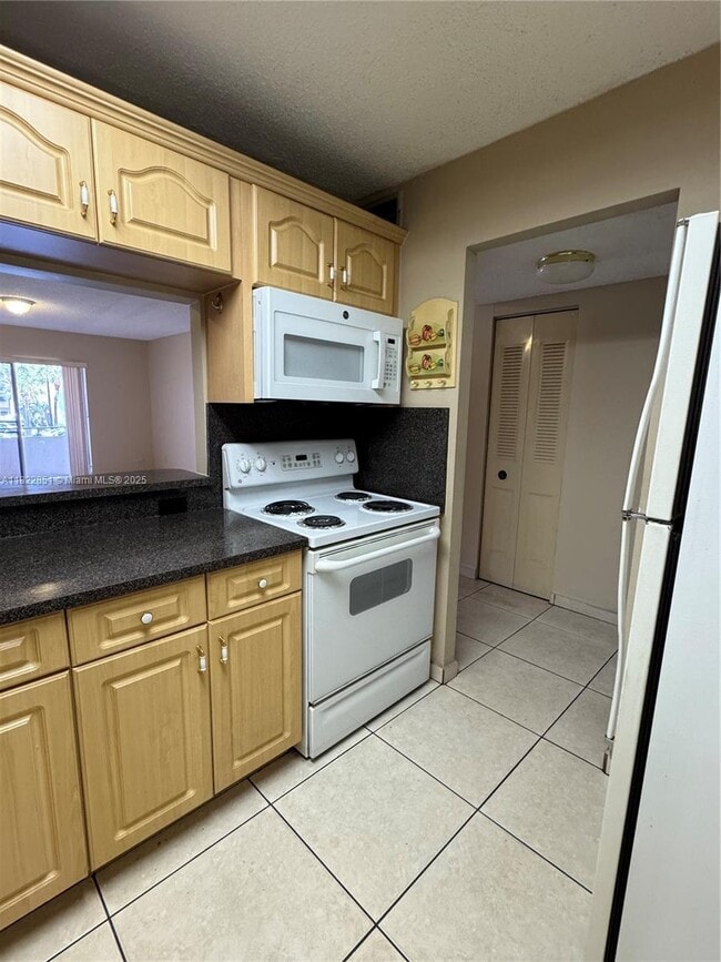 Building Photo - 7747 SW 86th St