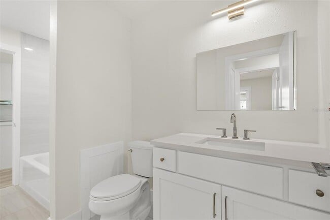 Building Photo - 2352 Lorena Ln