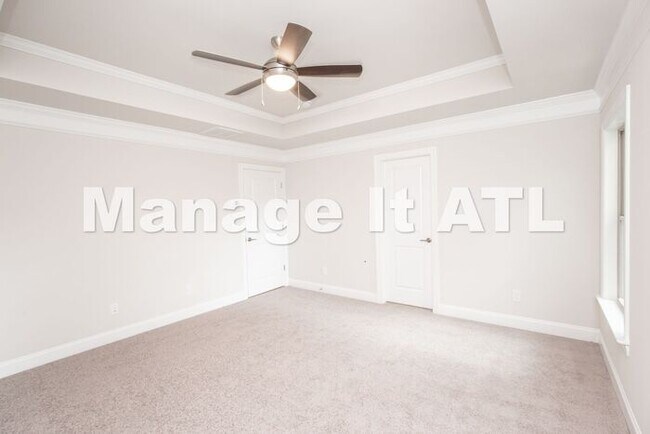 Building Photo - Brand new townhome in Chamblee