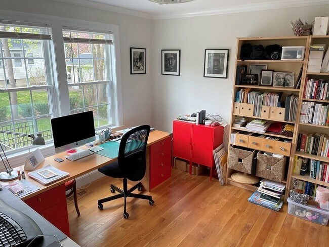 Building Photo - 15 Bonwood St