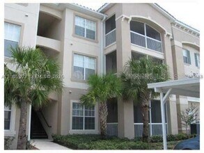 Building Photo - 3001 Laurel Park Ln