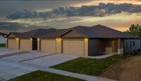 Building Photo - 7004 Claystone Dr