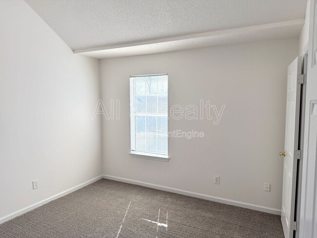 Building Photo - 5519 Lofwood Ln