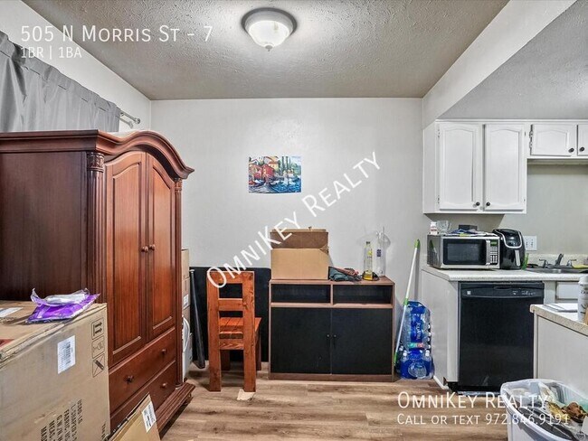 Building Photo - 505 N Morris St