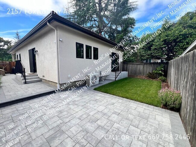 Building Photo - 2157 Foxworthy Ave