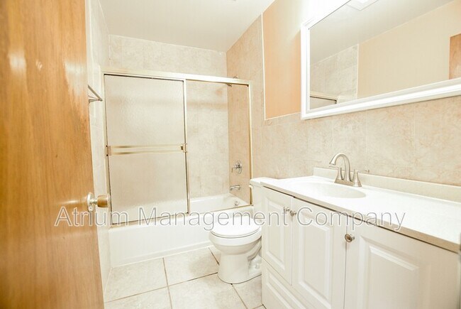 Building Photo - 1318 Kewannee Trail