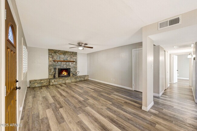 Building Photo - 3526 N 85th St