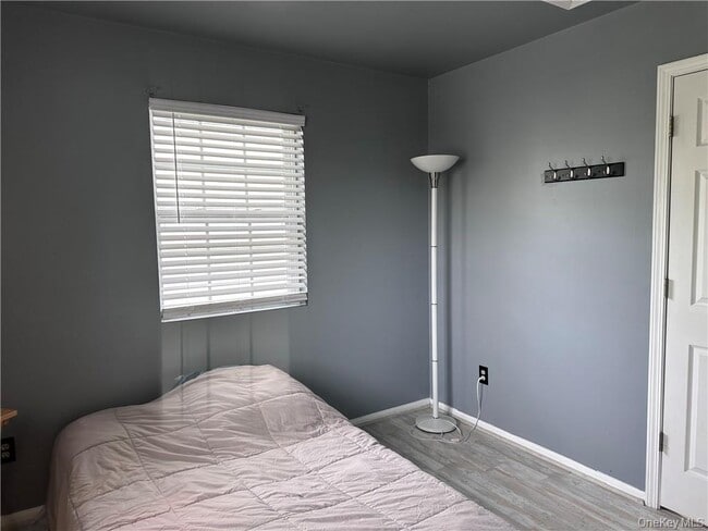 Building Photo - 372 Angelo Dr