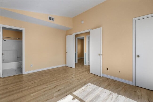 Building Photo - Bright Single Story Home with Open Layout and Private Yard