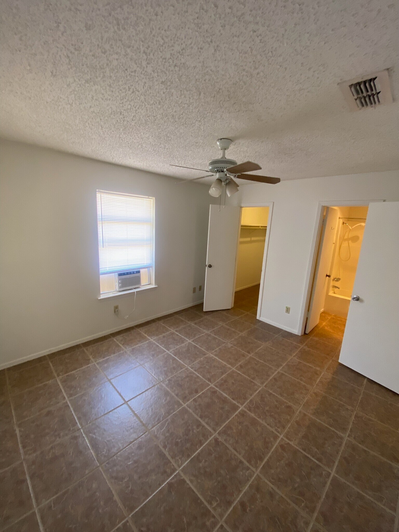 Building Photo - 111 Ramada Ave