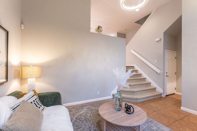 Building Photo - 1070 Tourmaline Ter