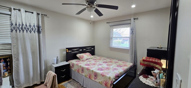 Building Photo - 35 Universal Ave