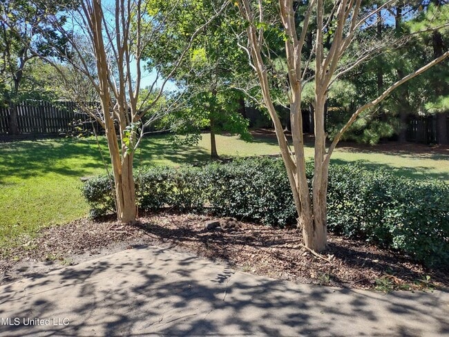 Building Photo - 336 Pebble Creek Dr