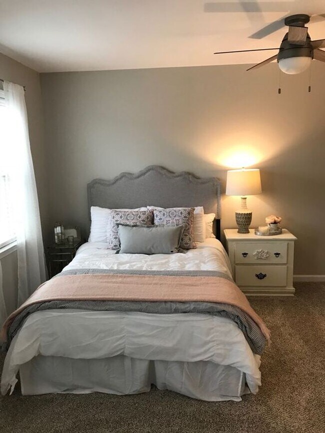 Building Photo - Welcome to Carolina Forest!