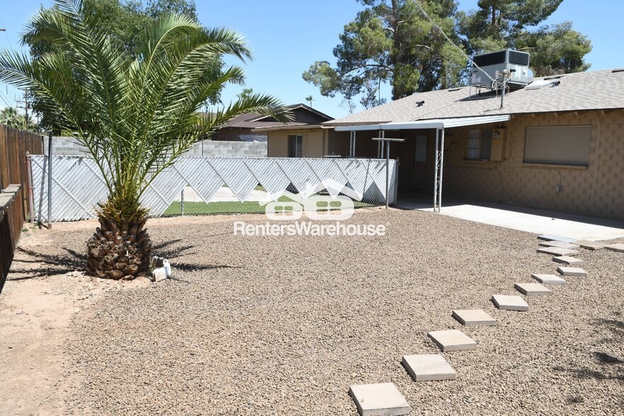 Building Photo - 8420 E Edgemont Ave
