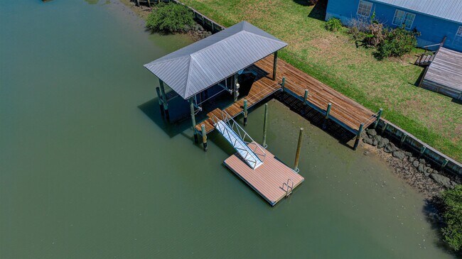 Building Photo - 6347 Salado Rd