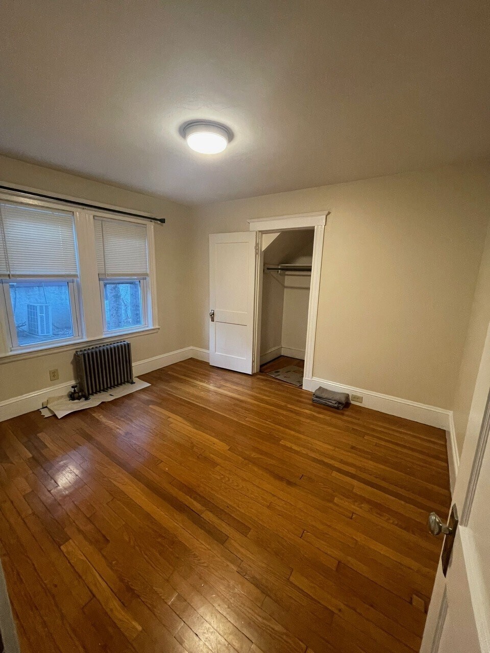 Building Photo - 44 Waverley Ave