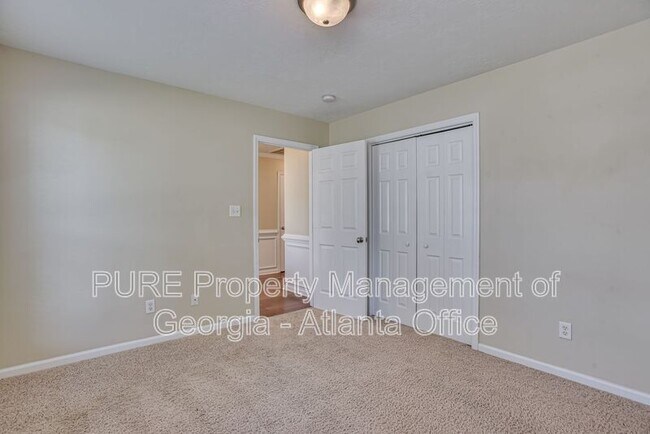 Building Photo - 247 High Meadows Cir