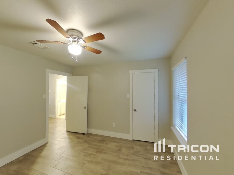 Building Photo - 5904 Aloe Ct