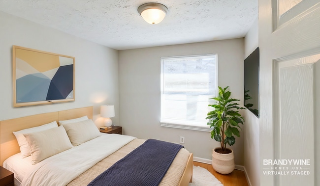 Building Photo - 3225 Valley Bend Rd