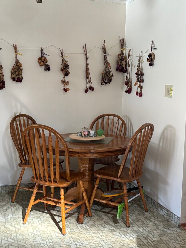 Building Photo - 100 Fairfax Ct