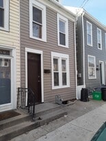 Building Photo - 142 N Newberry St